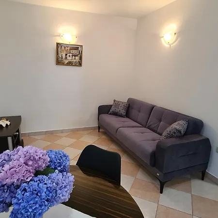 Kala * Sveti Filip i Jakov