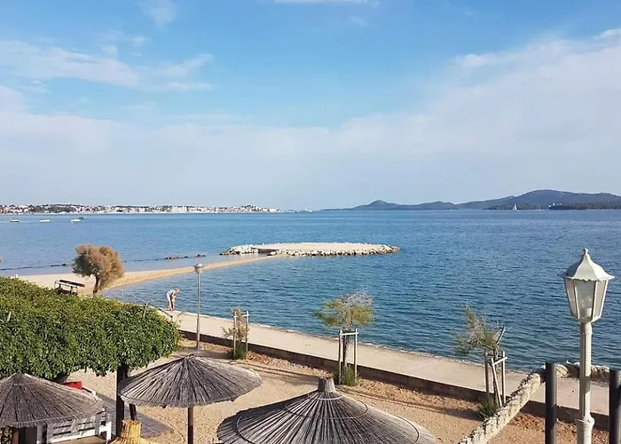 Kala * Sveti Filip i Jakov